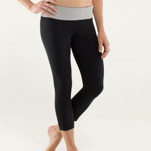 LULULEMON journey crop hyper stripe black white 6